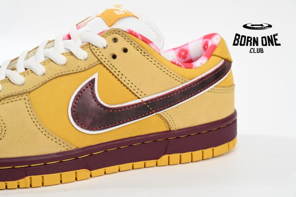 Nike SB Dunk Low Yellow Lobster 313170-137566