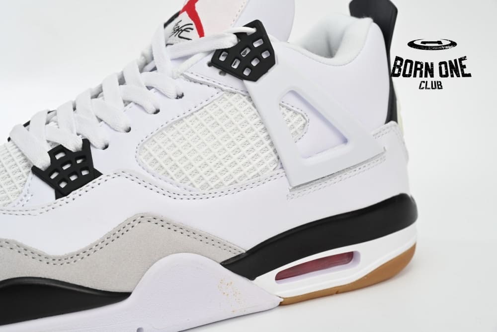 Nike SB x Air Jordan 4 Retro White Black DR5415-100