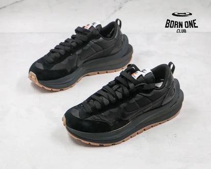 Nike Vaporwaffle Sacai Black Gum Nike Vaporwaffle Sacai Black Gum