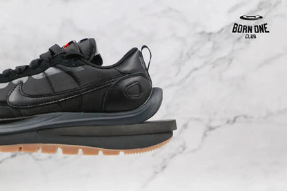 Nike Vaporwaffle Sacai Black Gum Nike Vaporwaffle Sacai Black Gum