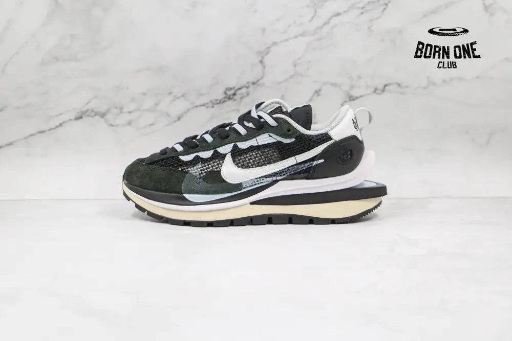 Nike Vaporwaffle Sacai Black White Nike Vaporwaffle Sacai Black White