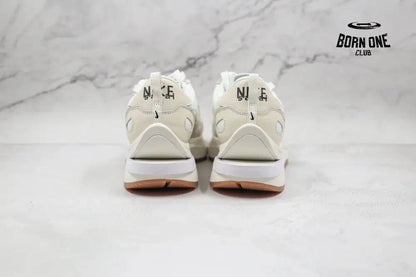 Nike Vaporwaffle Sacai Sail Gum Nike Vaporwaffle Sacai Sail Gum