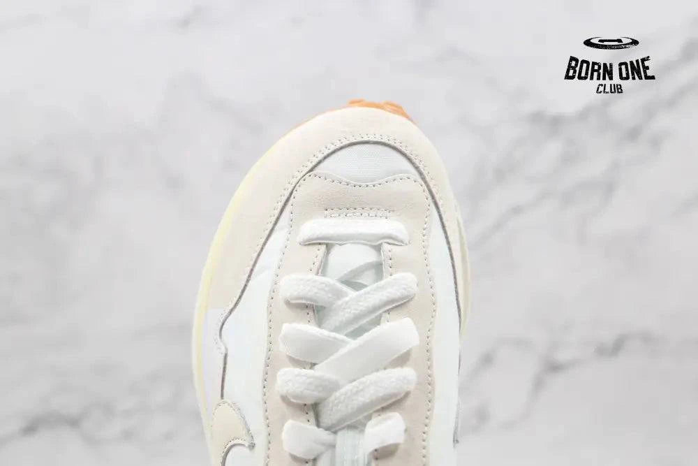 Nike Vaporwaffle Sacai Sail Gum Nike Vaporwaffle Sacai Sail Gum