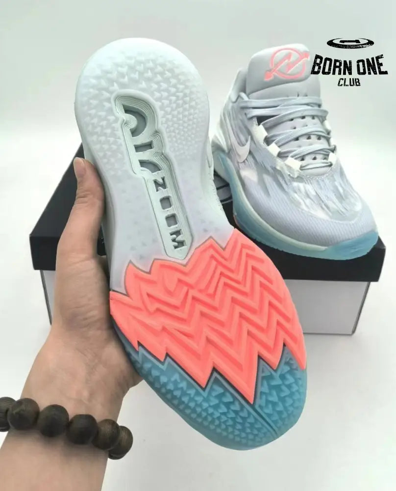 NIKE ZOOM G.T. CUT 2 x AVANT-GARDE