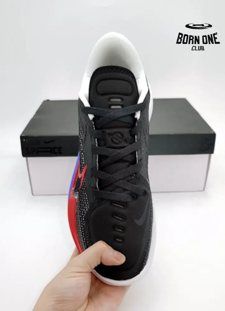 NIKE ZOOM G.T. CUT x BLACK FUSION RED