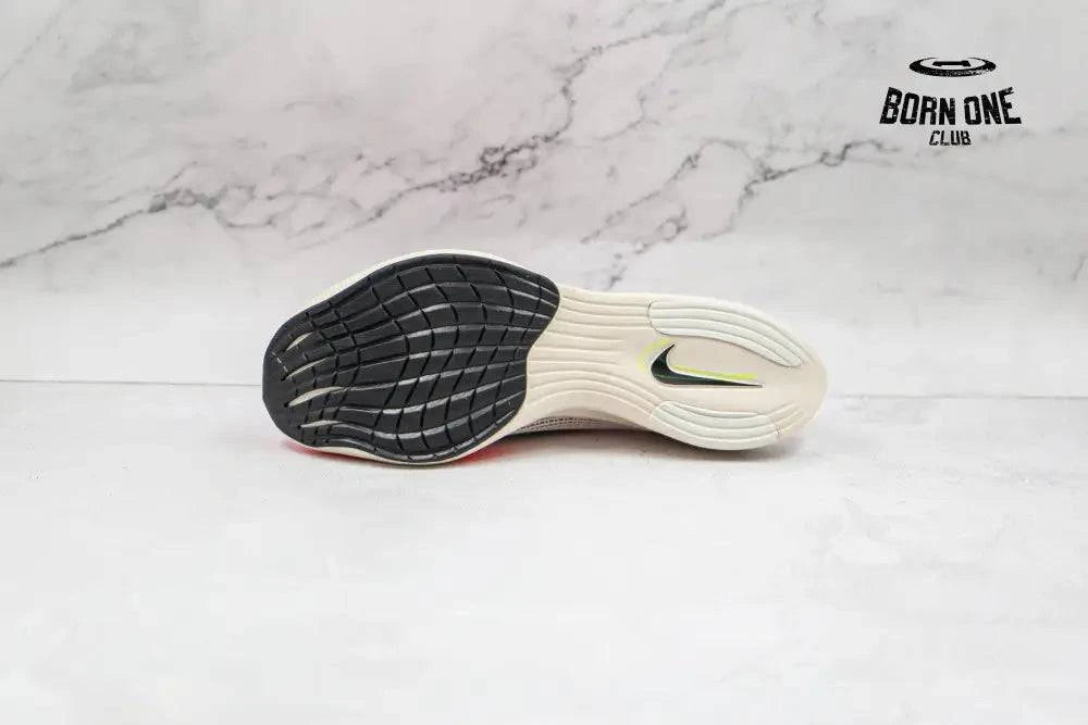 Nike ZoomX Vaporfly Next% 2 White Pink Nike ZoomX Vaporfly Next% 2 White Pink