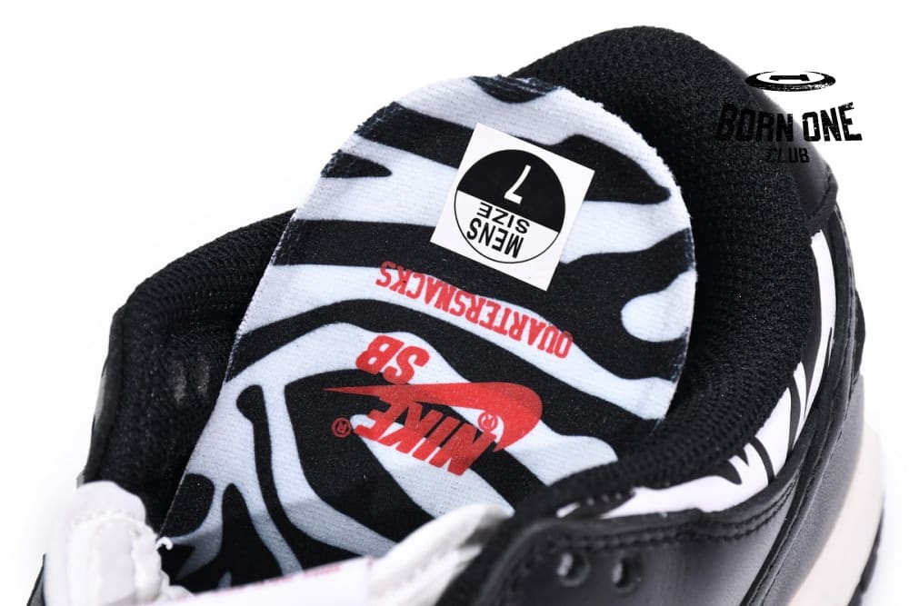 Quartersnacks x Nike Dunk SB Low Zebra DM3510-001
