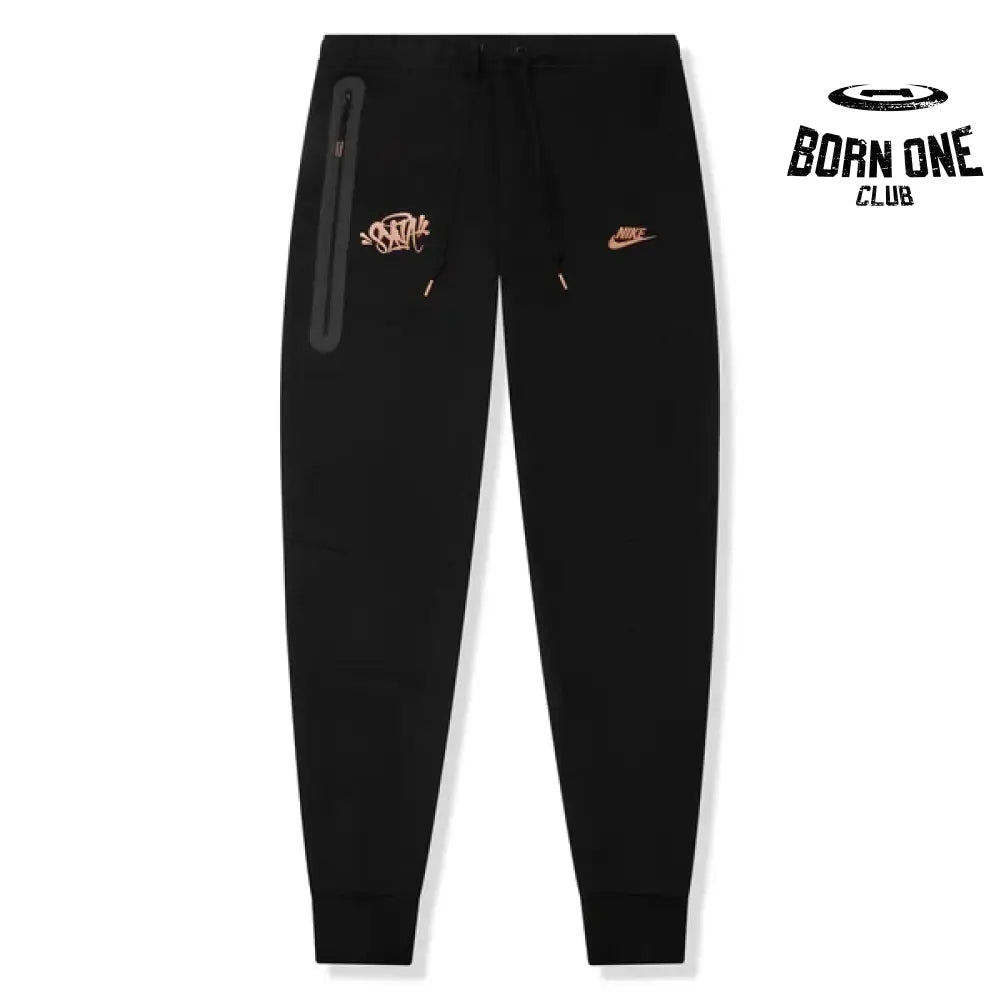 Calça Tech Fleece Nike x Syna