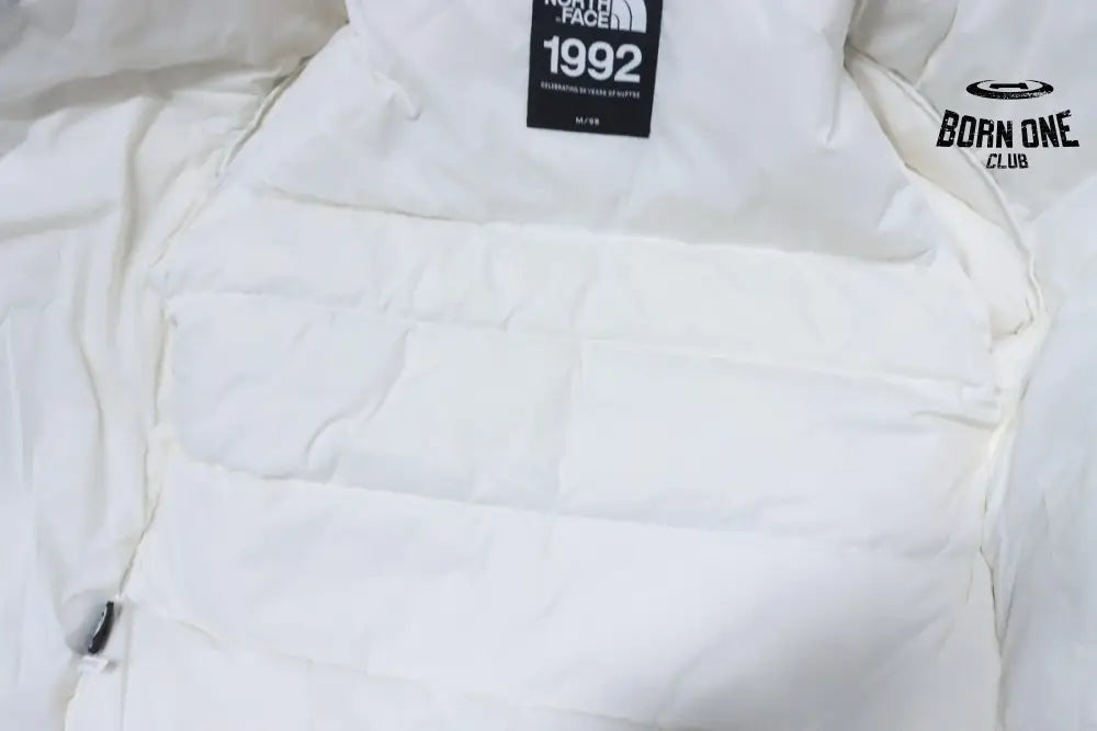 The North Face 1992 Armband 30th Anniversary Limited Edition Down Jaqueta "Cloud White"