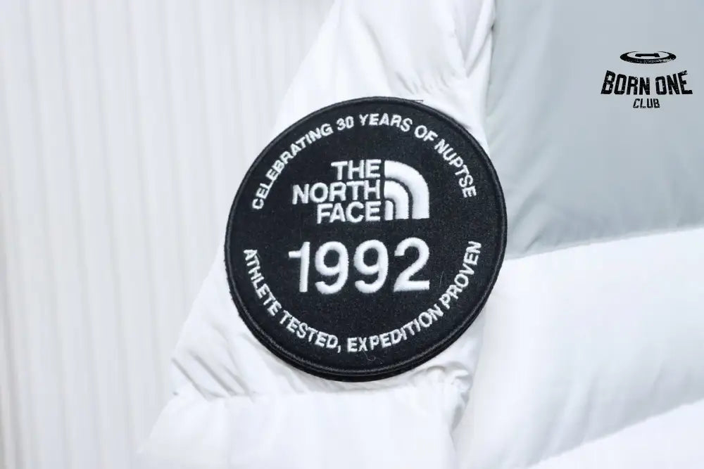 The North Face 1992 Armband 30th Anniversary Limited Edition Down Jaqueta "Cloud White"