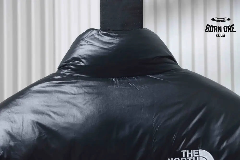 The North Face Nuptse 700 Jaqueta Curta ‘Black‘