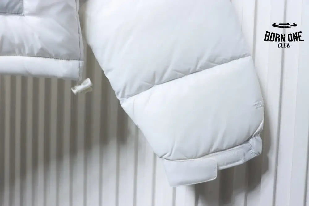 The North Face Nuptse 700 Jaqueta Curta ‘White Black‘
