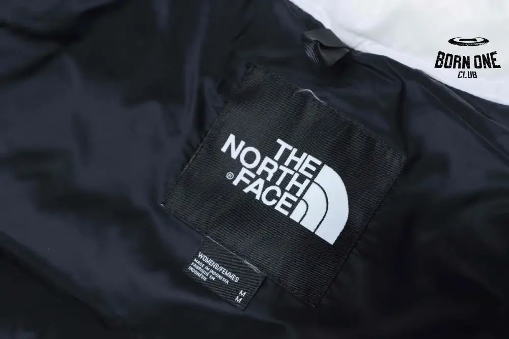 The North Face Nuptse 700 Jaqueta Curta ‘White Black‘